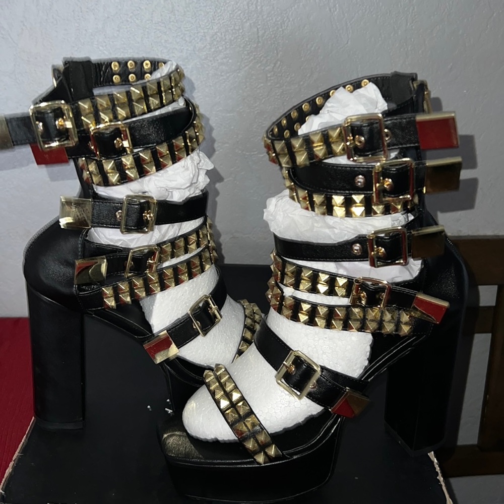 🔥🔥NELLY BERNAL HEELS🔥🔥